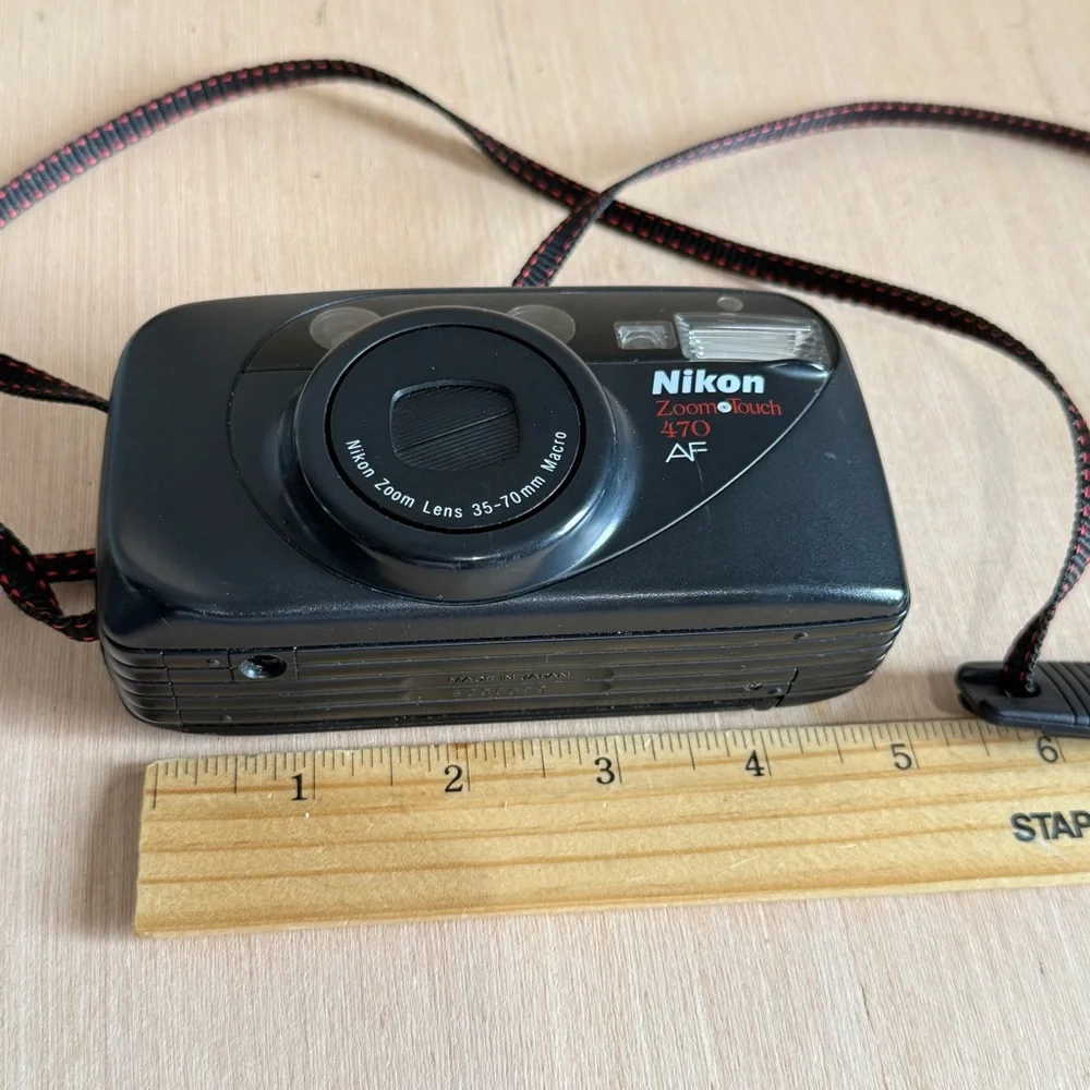 Nikon zoom touch